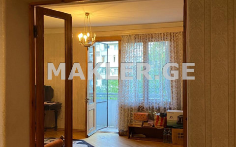  For Sale 4 room  Apartment in Saburtalo dist.  in S. Tsintsadze st. 