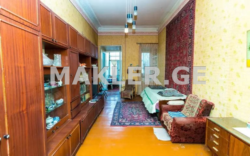  Satılık 3   Daire in Mtatsminda dist. (Old Tbilisi)  in Br. Zubalashvili st. 