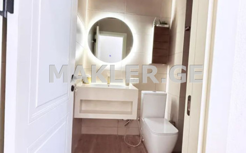  იყიდება 4 ოთახიანი  ბინა ავლაბარში  გუთნის ჩიხში 