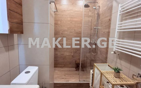  იყიდება 4 ოთახიანი  ბინა ავლაბარში  გუთნის ჩიხში 