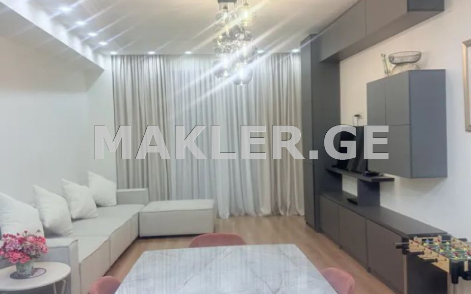  იყიდება 4 ოთახიანი  ბინა ავლაბარში  გუთნის ჩიხში 