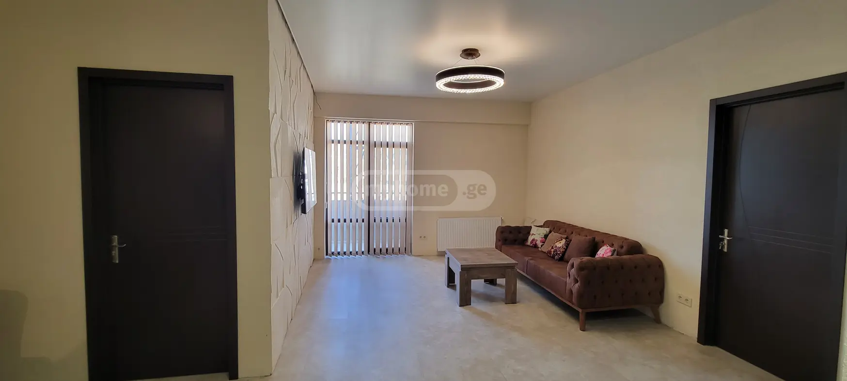  იყიდება 4 ოთახიანი  ბინა ისანში  ბოჭორმის ქუჩაზე 