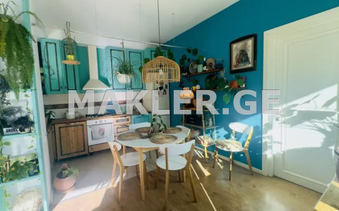  For Sale 3 room  Apartment in Mtatsminda dist. (Old Tbilisi)  in Bolo Agmarti st. 