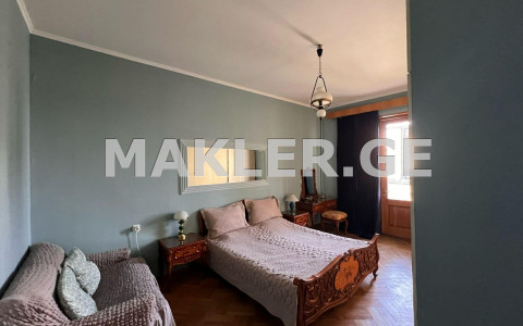  Сдаётся 2 комнатная  Квартира в Ваке  на ул. Хабеишвили 