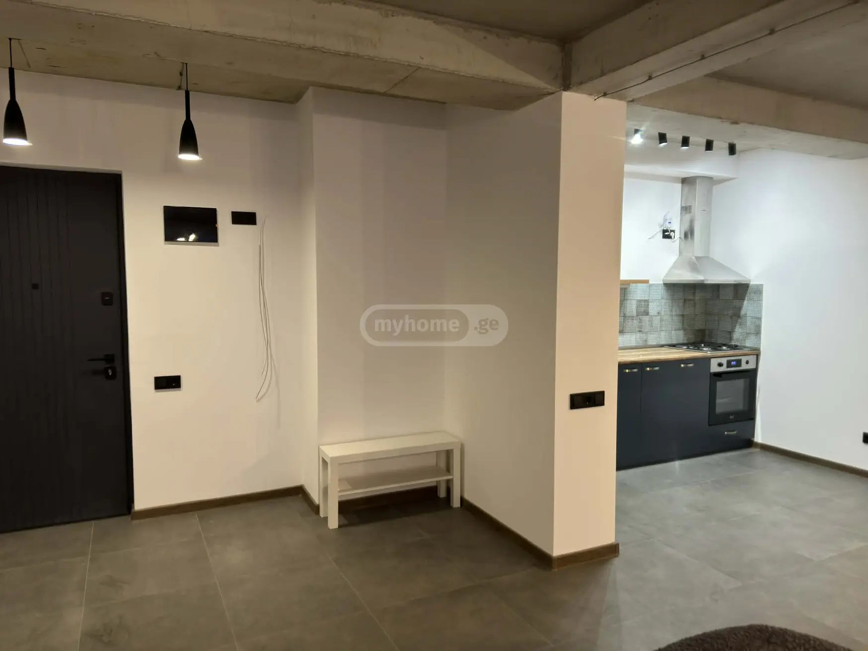  ქირავდება 2 ოთახიანი  ბინა ლისის ტბაზე  ავთო ვარაზის ქუჩა 