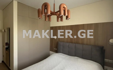  ქირავდება 2 ოთახიანი  ბინა ლისის ტბაზე  ლეო კვაჭაძის ქუჩაზე 