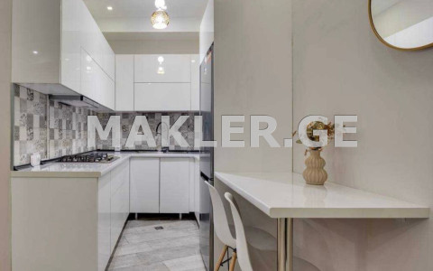  ქირავდება 2 ოთახიანი  ბინა ვაკეში  შატბერაშვილის ქუჩაზე 