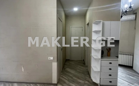  იყიდება 3 ოთახიანი  ბინა ვაკეში  ყიფშიძის ქუჩაზე 