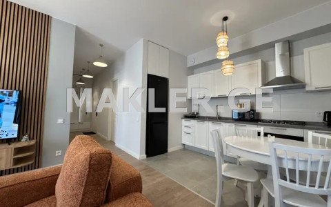  ქირავდება 3 ოთახიანი  ბინა საბურთალოზე  გელოვანის გამზირზე 