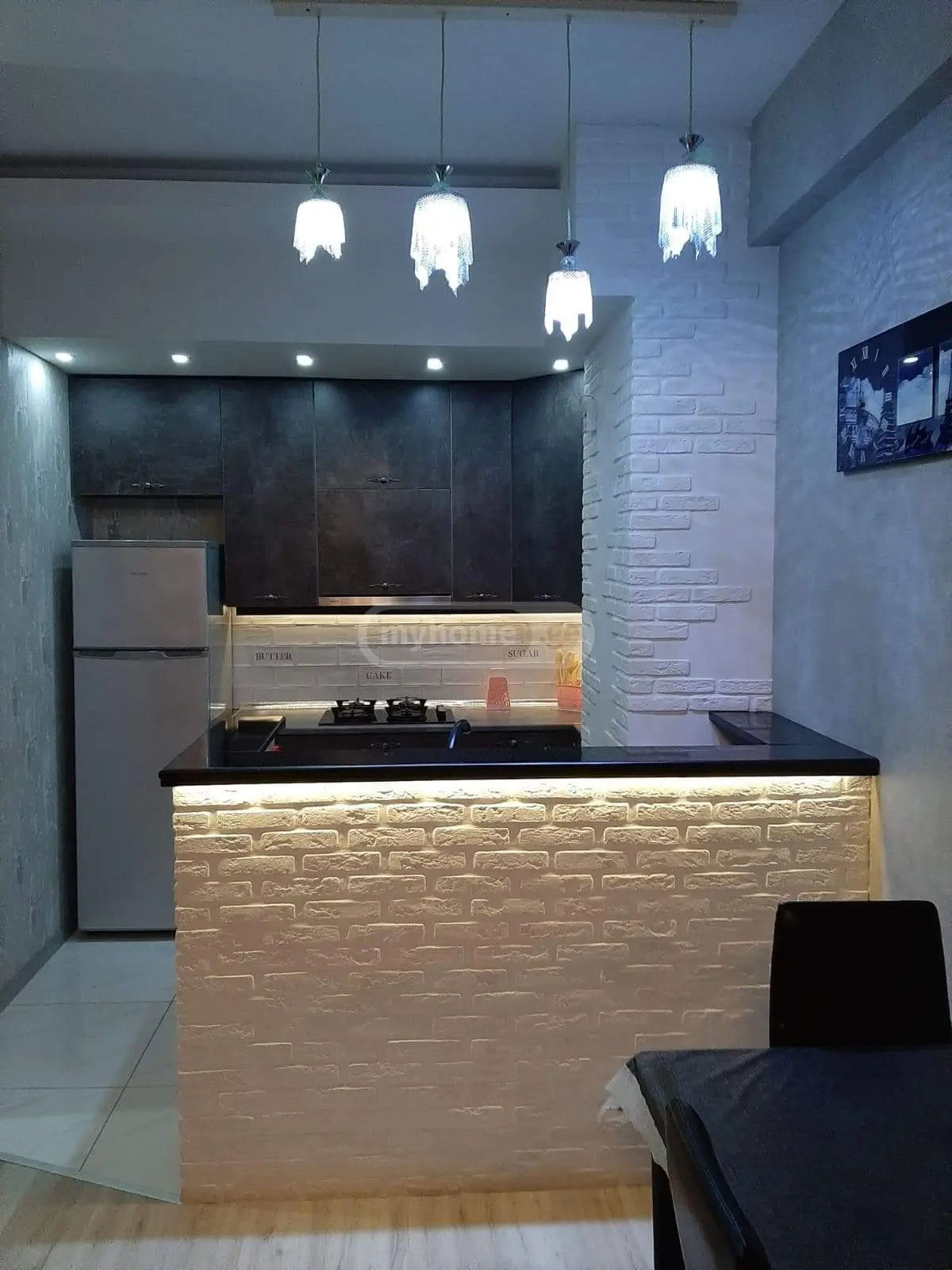  ქირავდება 2 ოთახიანი  ბინა საბურთალოზე  ვაჟა-ფშაველას გამზირზე 