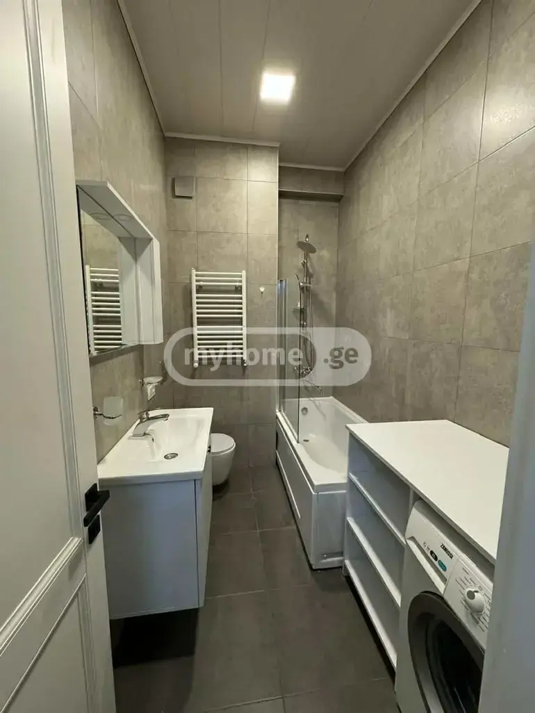  Сдаётся 4 комнатная  Квартира в Сабуртало  на пр. Ал. Казбеги 