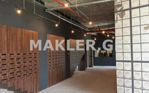  იყიდება 3 ოთახიანი  ბინა საბურთალოზე  გელოვანის გამზირზე 