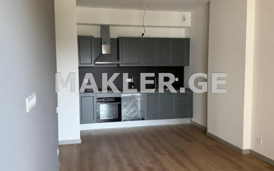  იყიდება 3 ოთახიანი  ბინა საბურთალოზე  გელოვანის გამზირზე 