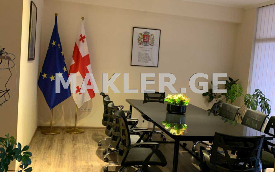  Сдаётся 130 m² площадь Офис в Сабуртало  на ул. Шартава 