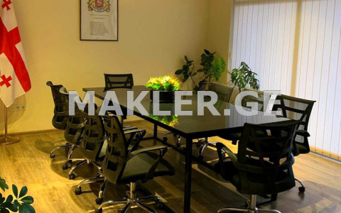  Сдаётся 130 m² площадь Офис в Сабуртало  на ул. Шартава 