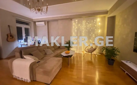  იყიდება 2 ოთახიანი  ბინა ვაკეში  ატენის  ქუჩაზე 