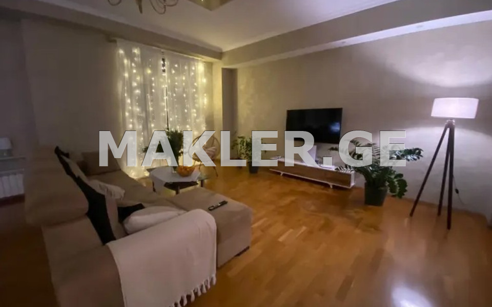  იყიდება 2 ოთახიანი  ბინა ვაკეში  ატენის  ქუჩაზე 