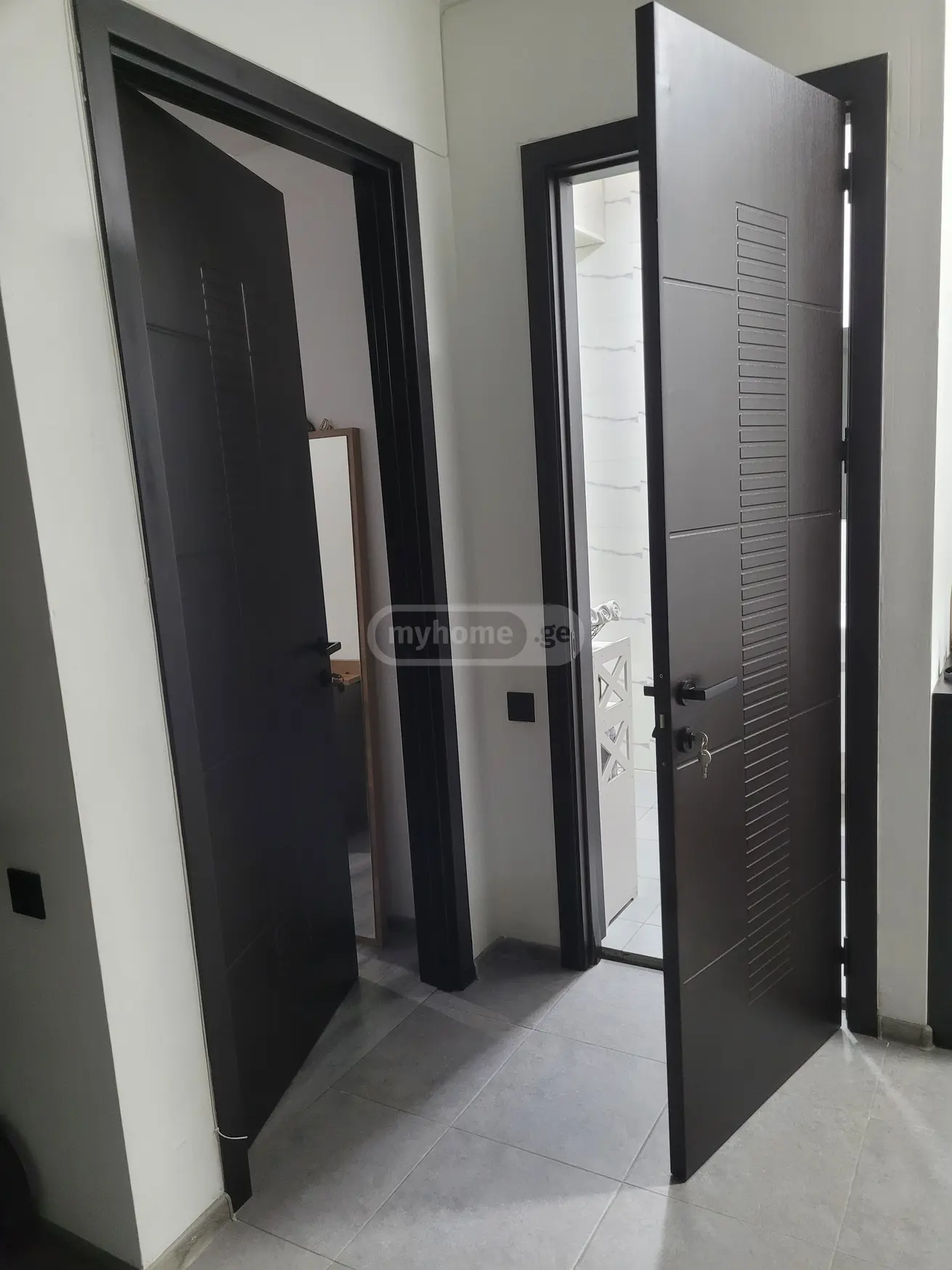  Продается 2 комнатная  Квартира в Исани  на ул. Навтлуги 