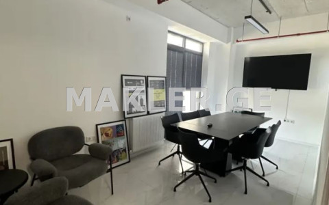  For Sale For Rent 170 m² space Commercial space in Saburtalo dist.  in Universiteti st. 