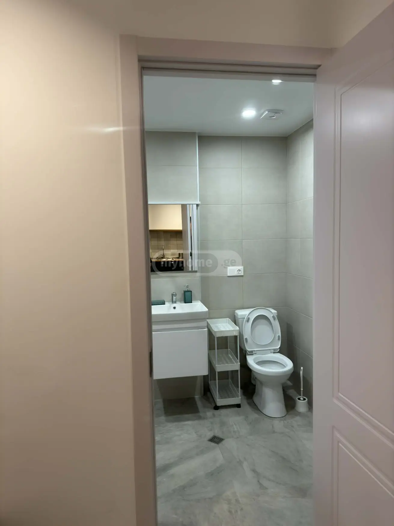  Сдаётся 2 комнатная  Квартира на Озере Лиси  Улица Авто Варази 