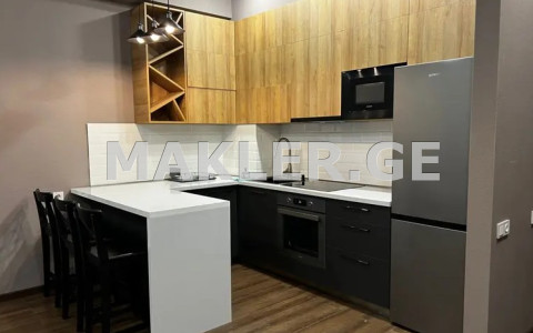  იყიდება 2 ოთახიანი  ბინა ლისის ტბაზე