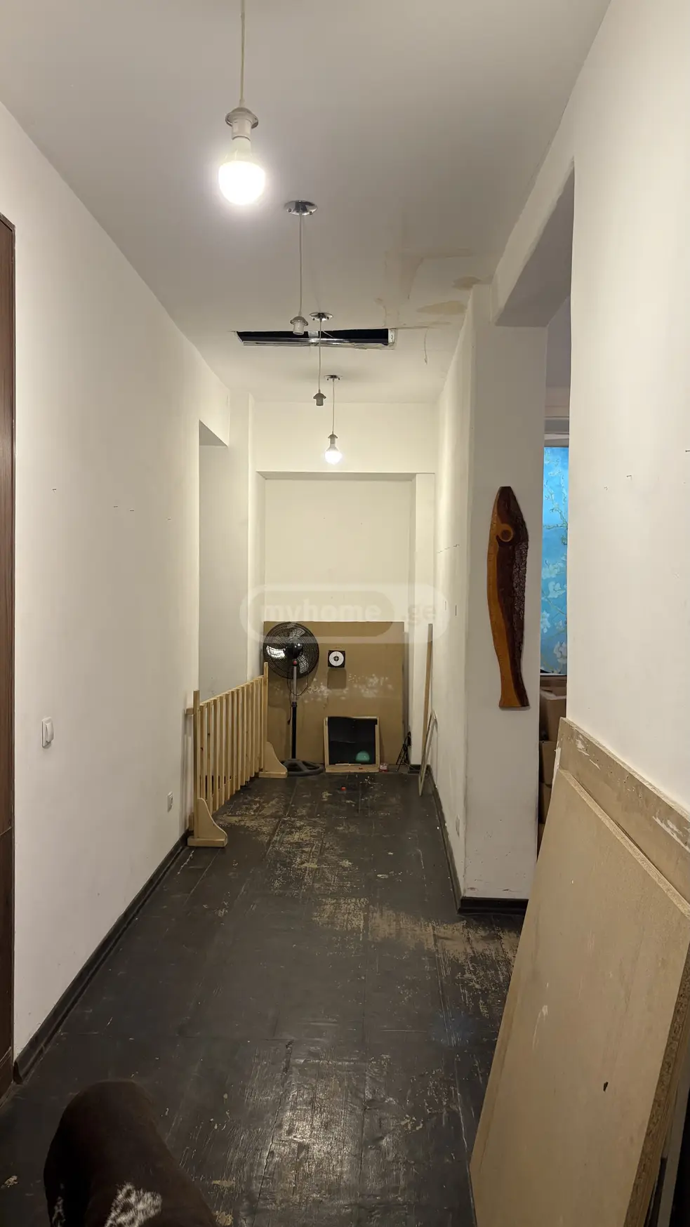  იყიდება 185 m² ფართობის კომერციული ფართი მთაწმინდაზე (ძველ თბილისში)  ძმ. ზუბალაშვილების ქუჩაზე 