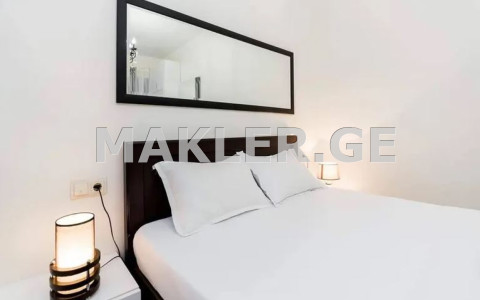  For Sale 4 room  Apartment in Sololaki dist. (Old Tbilisi)  in Jibladze st. 