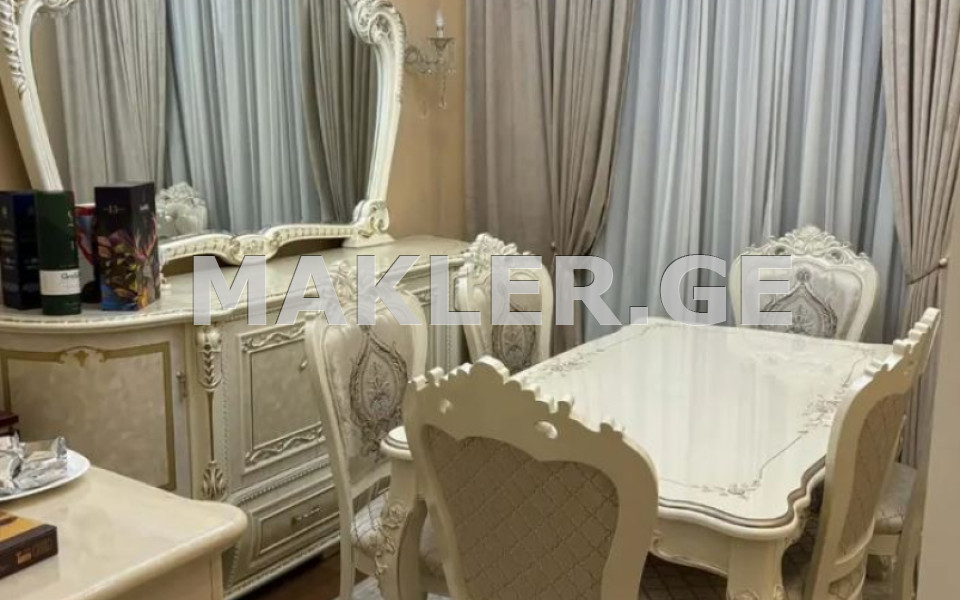  იყიდება 4 ოთახიანი  ბინა ორთაჭალაში  არტურ ლაისტის ქუჩაზე 