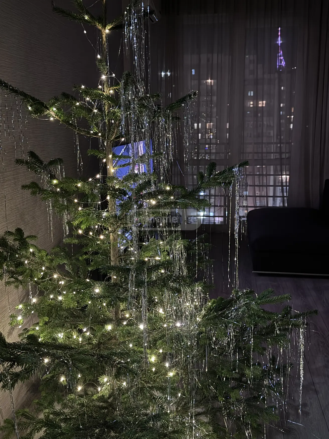  ქირავდება 3 ოთახიანი  ბინა საბურთალოზე  აფაქიძის ქუჩაზე 