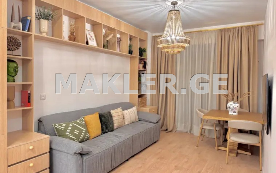  იყიდება 2 ოთახიანი  ბინა ლისის ტბაზე  ავთო ვარაზის ქუჩა 