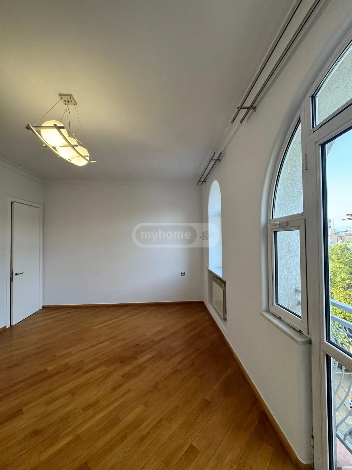  For Rent 220 m² space Office in Mtatsminda dist. (Old Tbilisi)  in A.Chavchavadze st. 