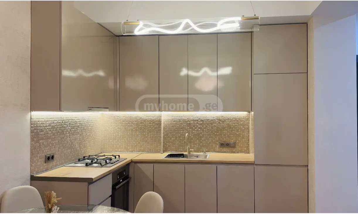  Продается 2 комнатная  Квартира в Сабуртало  на ул. Фермцерта 