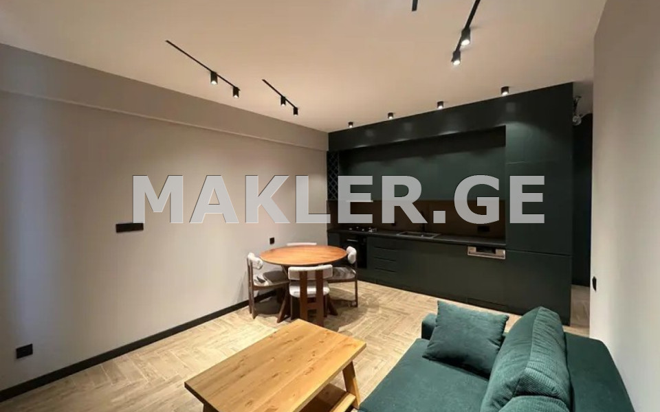  Satılık 2   Daire near the Lisi lake  in Leo Kvadchadze st 