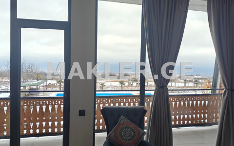  იყიდება 256 m² ფართობის საკუთარი სახლი თელავში