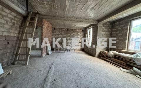  For Sale 5 room  Apartment in Vera dist.  in Gunia st. 