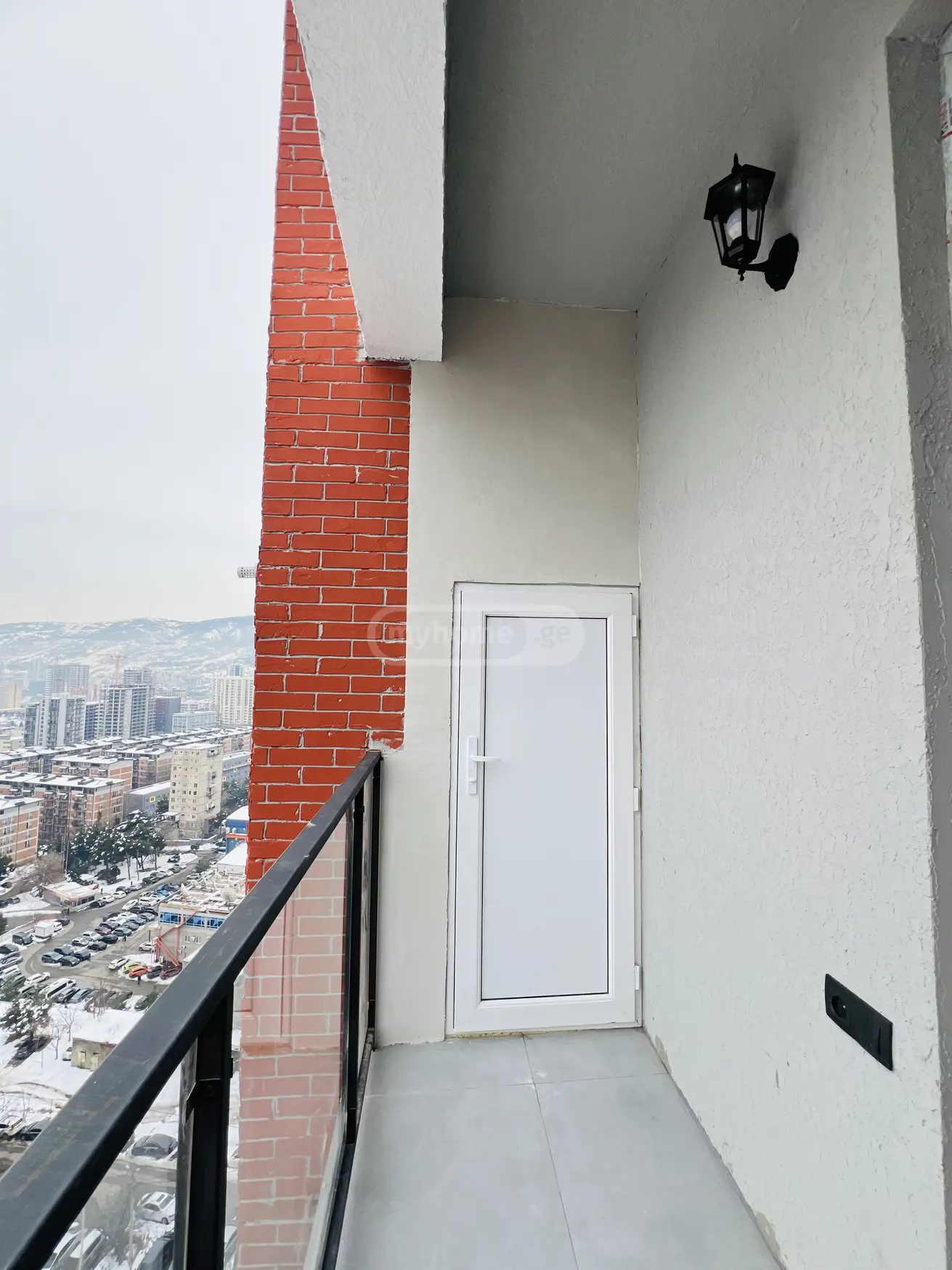  Продается 2 комнатная  Квартира в Сабуртало  на ул. Миндели 