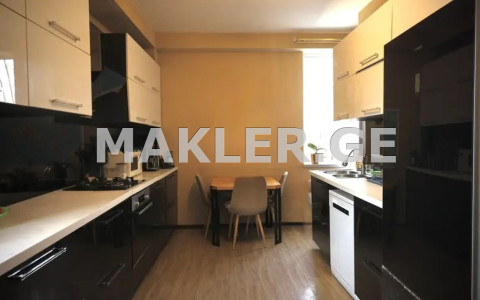  Satılık 4   Daire in Vake dist.  in N. Djvania st. 