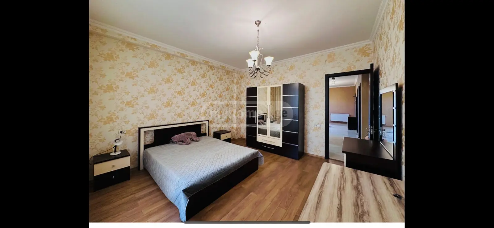  ქირავდება 5 ოთახიანი  ბინა საბურთალოზე  საირმის გორაზე 