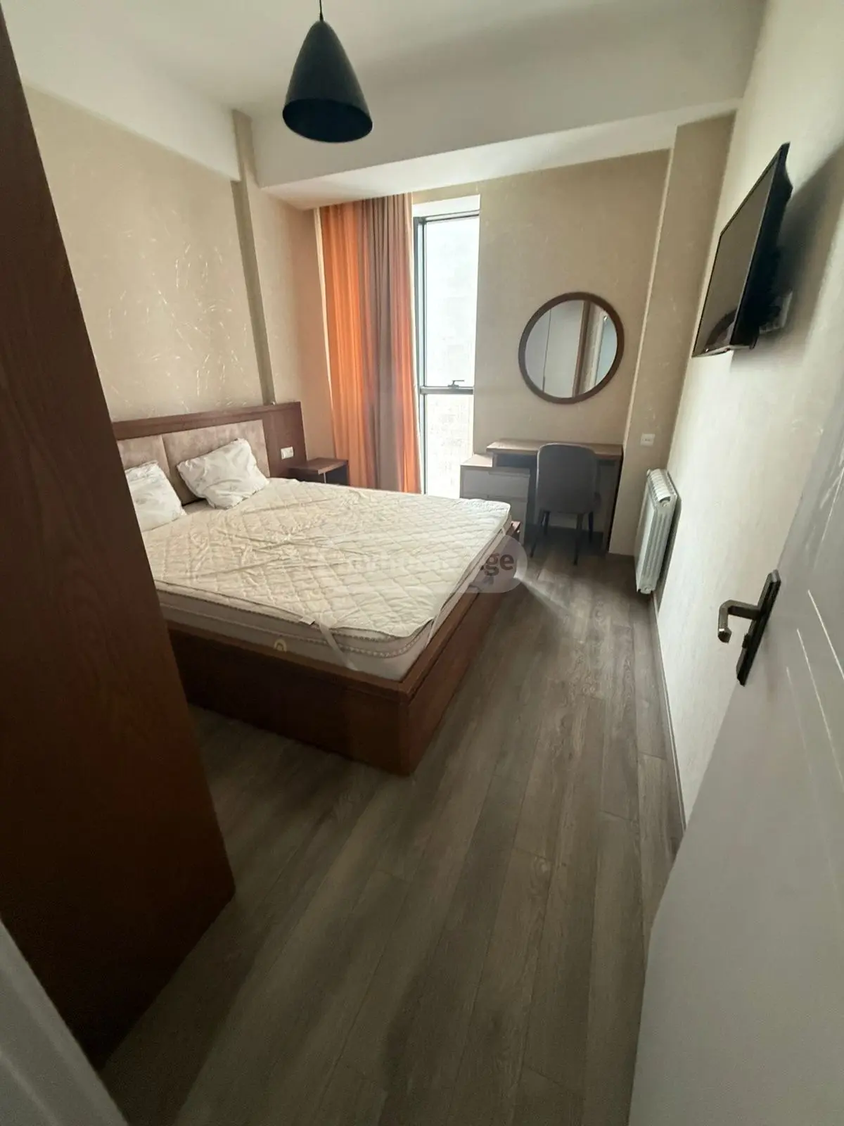  ქირავდება 2 ოთახიანი  ბინა საბურთალოზე  მიროტაძის ქუჩაზე 