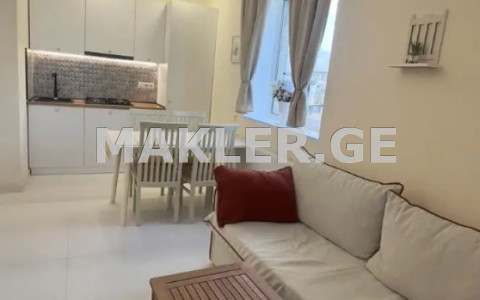  იყიდება 3 ოთახიანი  ბინა დიდუბეში  ა.წერეთლის გამზირზე 