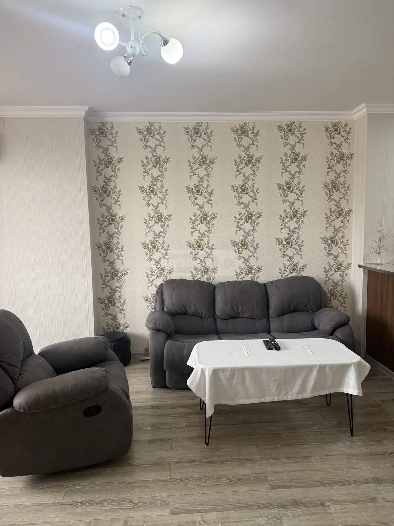  Сдаётся 2 комнатная  Квартира в Сабуртало  на ул. С.Чиковани 