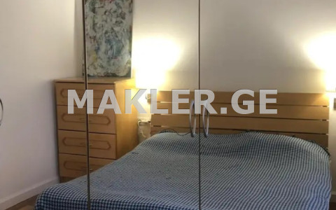  Satılık 2   Daire in Sololaki dist. (Old Tbilisi)  in R. Muskhelishvili st. 