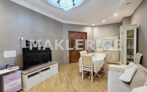  Satılık 3   Daire in Saburtalo dist.  in Al. Kazbegi Ave. 