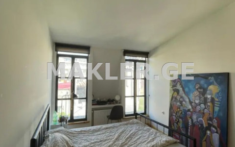  Продается 2 комнатная  Квартира на Вера  на ул. Шанидзе 