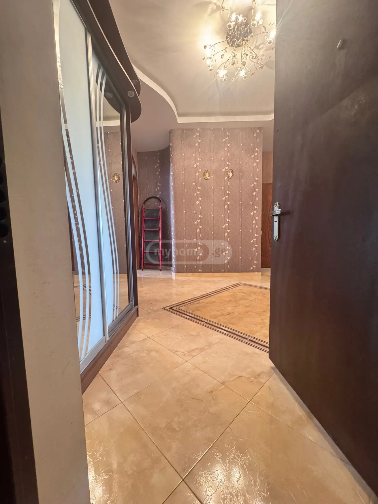  For Rent 3 room  Apartment in Saburtalo dist.  in Bochorishvili st. 