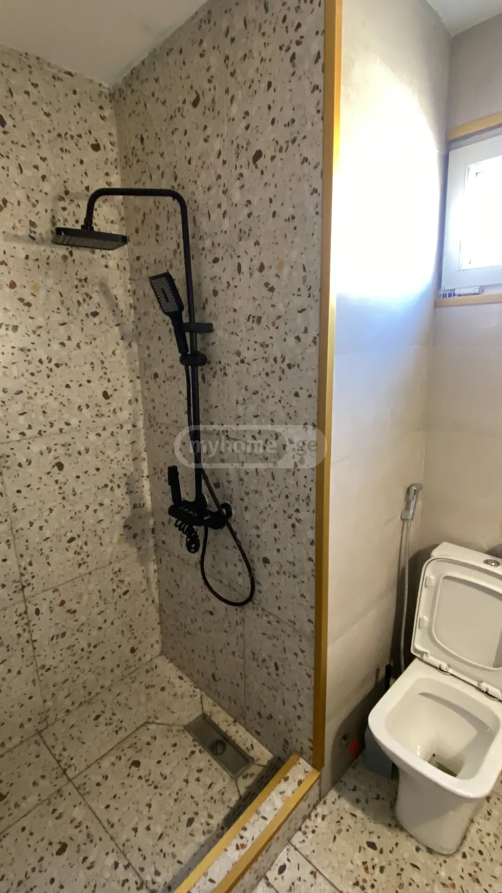  For Sale 9 room  Apartment in Vera dist.  in Belinski st. 