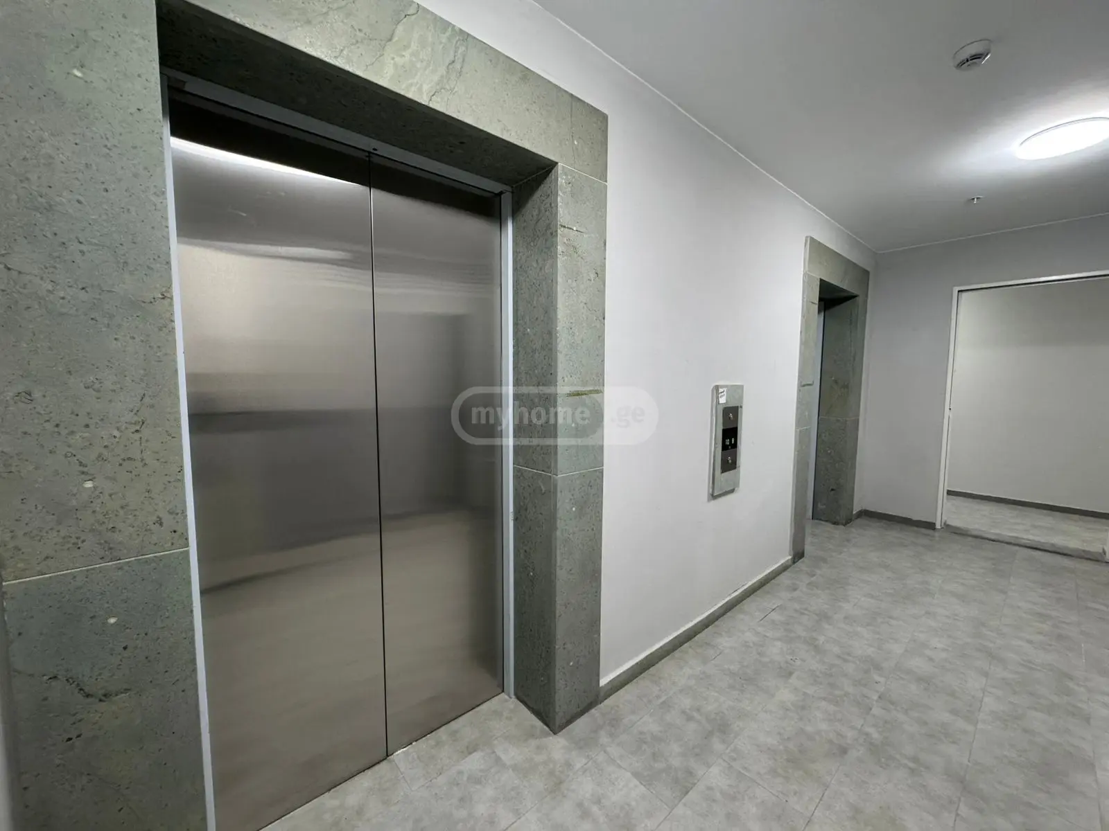  For Rent 2 room  Apartment in Vake dist.  Zurab Avalishvili Street 