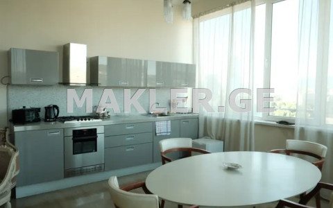  Продается 3 комнатная  Квартира на Вера  в I пов. Костава 