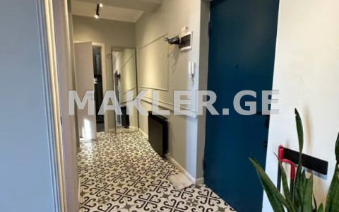  Продается 3 комнатная  Квартира на Вера  на ул. Гогебашвили 