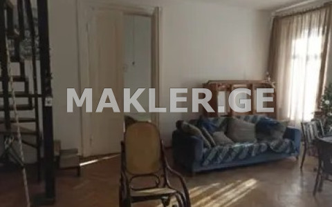  Satılık 3   Daire in Sololaki dist. (Old Tbilisi)  in L. Asatiani st. 